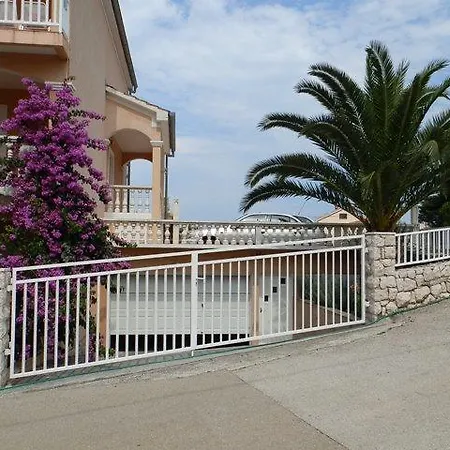 Dantin Apartament *