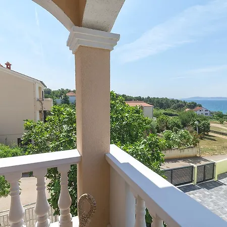 Apartament Dantin Kožino